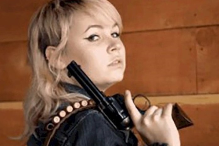 Hannah Gutierrez-Reed estaba detenida desde marzo, tras ser hallada responsable del delito de homicidio involuntario, aunque no de manipulación de evidencias. 