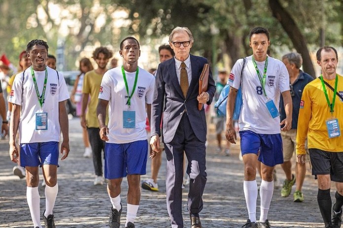 A jugar. La película apuesta al poder de curación que tiene el deporte con quienes están en los márgenes de la sociedad.