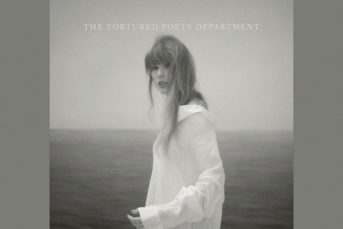 The Tortured Poets Department viene un cuatro versiones, todas ellas con canciones inéditas exclusivas. Foto: AP. 