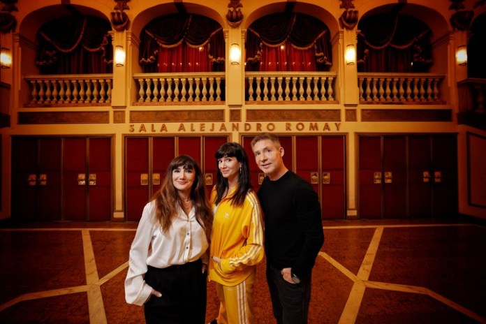 Jorgelina Aruzzi, Griselda Siciliani y Adrián Suar. Ellas son mejores amigas. Siciliani y Suar tienen a Margarita, una hija de 11 años.