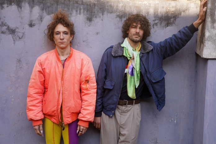 Francois Chaignaud y Aymeric Hainaux traen a la Argentina "Mirlitones", un espectáculo que ha girado por el mundo. Foto: Guillermo Rodriguez Adami