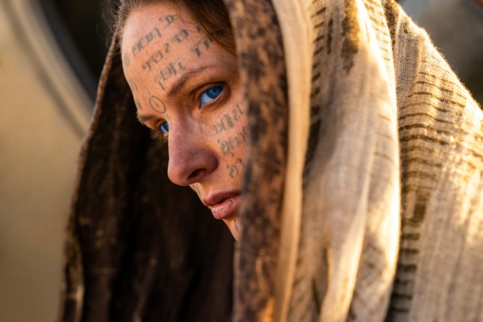 Rebecca Ferguson como Jessica, la madre de Paul, cada vez más mística.