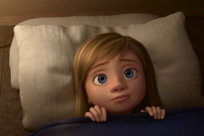 Riley era una niña en "intensa mente". Con la pubertad, llegan nuevas emociones, como Ansiedad y Envidia.