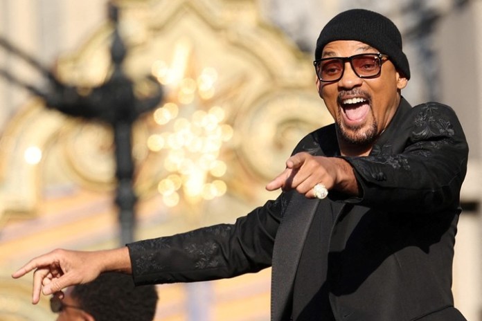 Will Smith llegó a la première de "Bad Boys: Hasta la muerte" arriba de un autobús de dos pisos. Y a metros de donde dio la bofetada. Foto Reuters