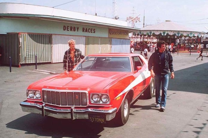 El Ford Gran Torino de Starsky & Hutch. Antes de discontinuar el auto, la fábrica sacó una edición especial con el nombre de los policías de ficción.