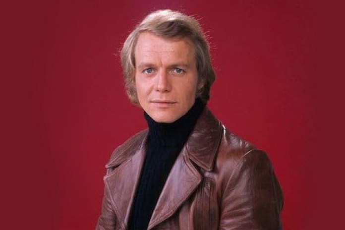 David Soul. Después de la serie se dedicó a cantar, pero afloraron sus adicciones y su violencia.