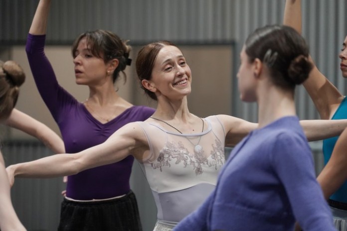 Marianela Núñez, una bailarina con rango de superestrella. Foto: Martín Bonetto