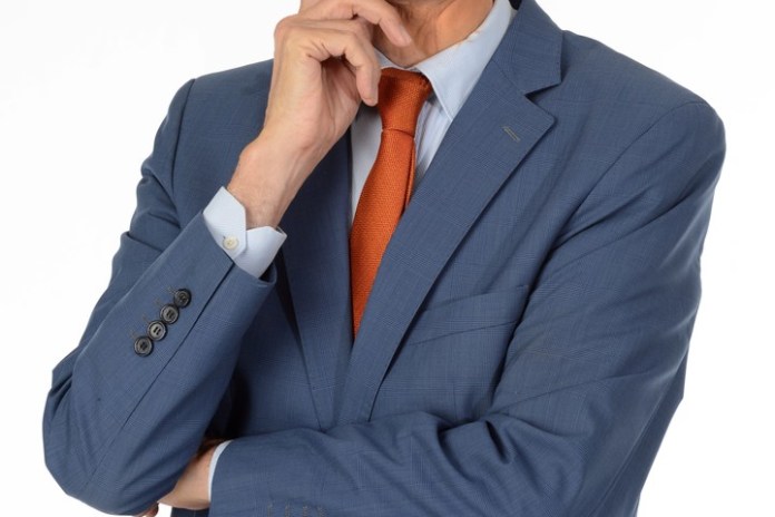 Nelson Castro nominado por su labor en el 2023.