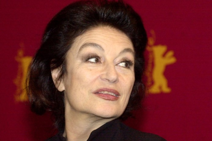 Anouk Aimée tuvo su primer gran papael en el cine en "La dolce vita", de Federico Fellini. Foto: AP/Sven Kaestner