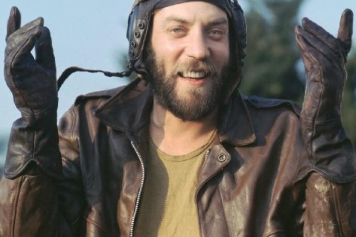 Donald Sutherland en "El botín de los valientes", uno de sus primeros éxitos.