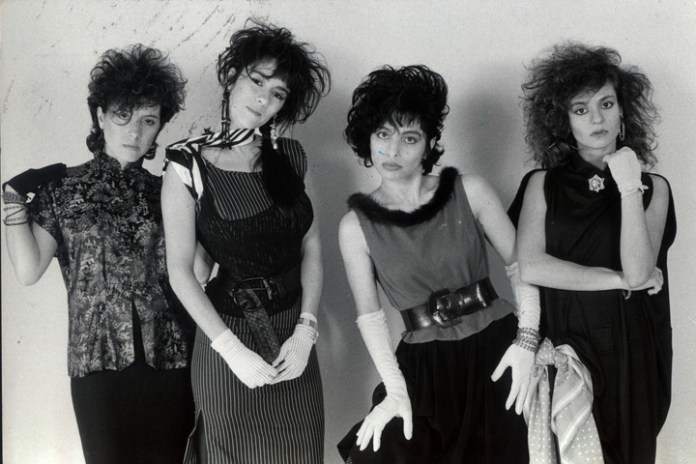 Esos raros peinados nuevos. Viuda e hijas de Roque Enroll fue uno de los grupos más populares de los años '80.