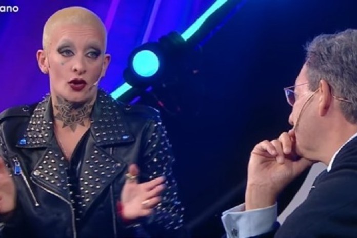 Furia se cruzó con Ceferino Reato en la gala de eliminación de "Gran hermano". Captura TV.