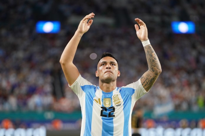 Lautaro Martínez, el goleador de la noche en Miami.