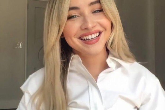 Sabrina Carpenter, una chica Disney que triunfa con sus canciones pop.