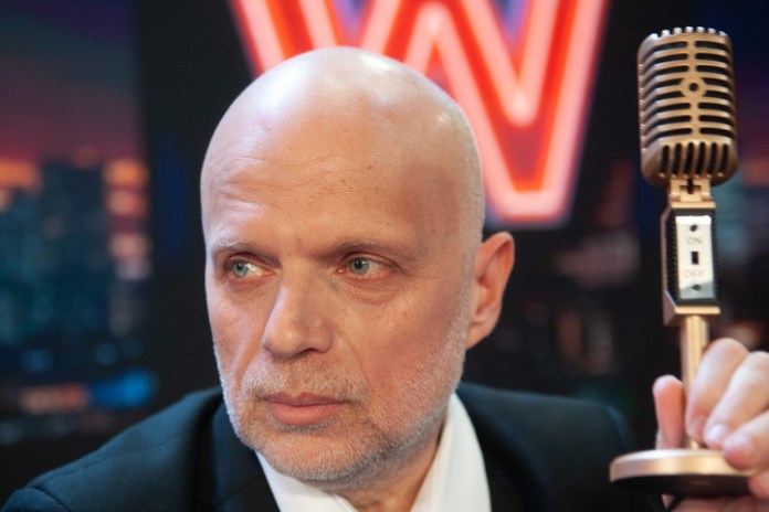 Con la W. Sebastián Wainraich hace radio durante el día y a las 23.30 comenzará con su nuevo ciclo de TV, "La noche perfecta". Foto: Fernando de la Orden 