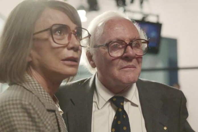 La sueca Lena Olin (de "La insoportable levedad del ser") interpreta a la esposa del protagonista.