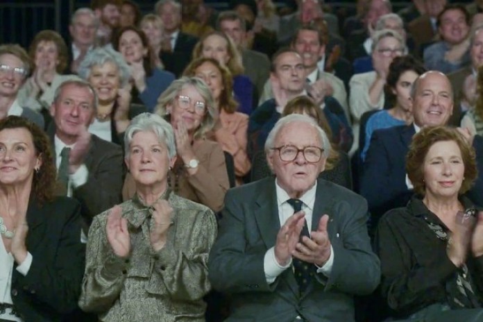 En la televisión. El filme también recuerda un programa de TV al que acudió Winton.