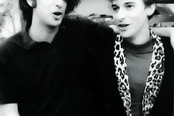 Gustavo Cerati y Daniel Melero a comienzos de los años '90, época de "Canción animal" y "Colores santos".