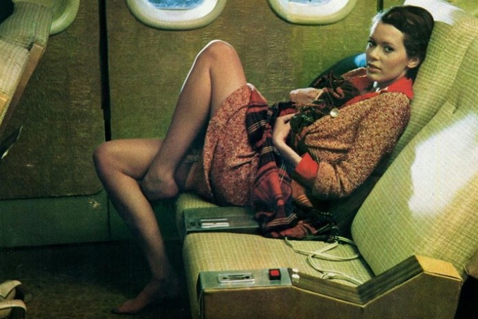 Erotismo puro. Sylvia Kristel, en "Emmanuelle". Por el primer filme, cobró 6.000 dólares. Por el segundo, 100.000.