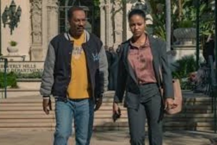 Junto a Taylour Paige, que interpreta a la hija que ni siquiera lleva su apellido.