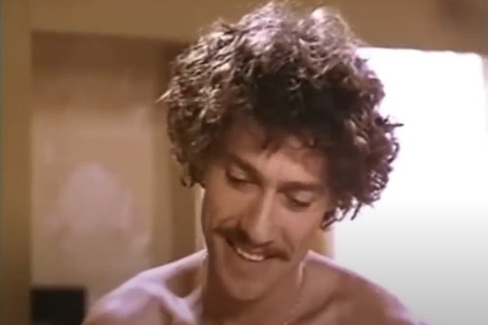 John Holmes filmó 2.500 películas como actor porno.