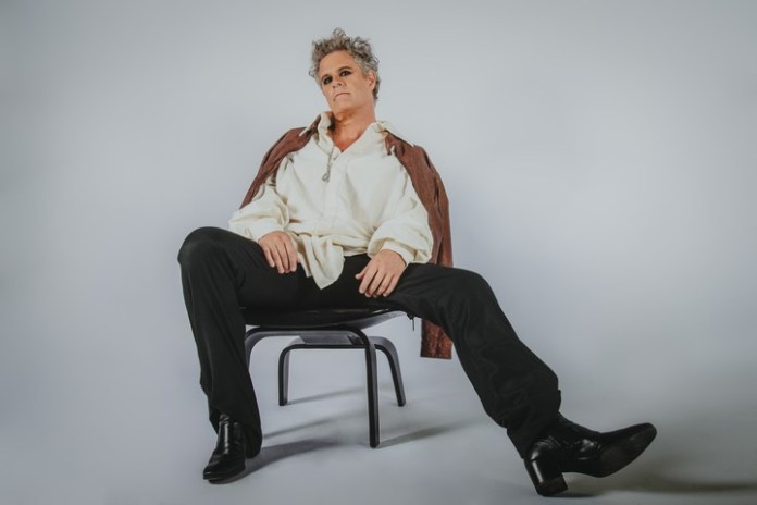Mike Amigorena acaba de lanzar "El increíble cool", su tercer álbum como solista. Foto de prensa gentileza Cande Allende