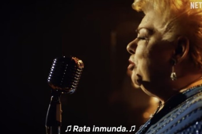 La verdadera Paquita aparece en una escena de la telenovela.