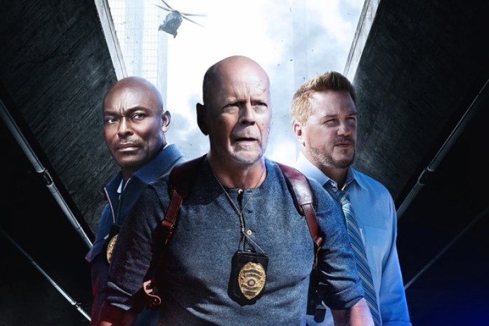 Los buenos. En el afiche del filme no aparece quien es más protagonista, Beau Mirchoff. Otra vez será.