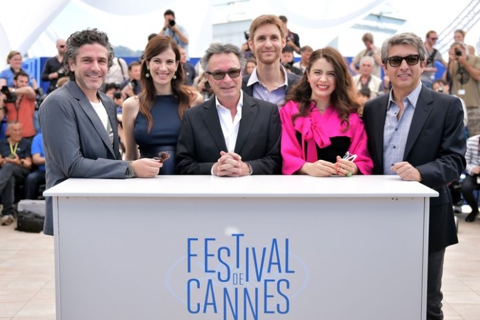 Leo Sbaraglia, María Marull, Oscar Martínez, Damián Szifron, Erica Rivas y Ricardo Darín, en el photocall del Festival de Cannes. Foto AFP 