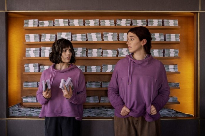 "Las hermanas fantásticas", con Sofía Morandi y Leticia Siciliani.
