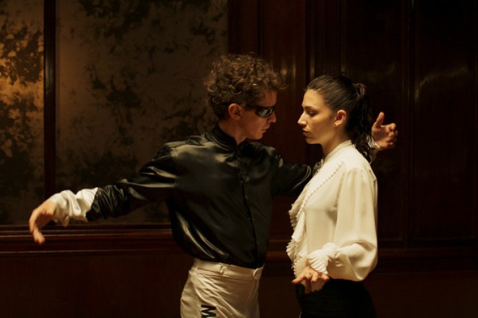 Nahuel Pérez Biscayart y Úrsula Corberó, en "El Jockey", la nueva película de Luis Ortega. Foto: Star Distribution