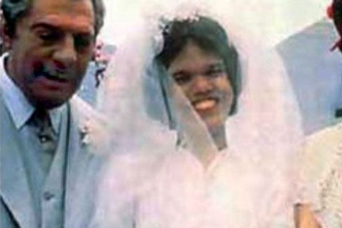 Junto a Alejandra Podestá en los momentos finales de "De eso no se habla".