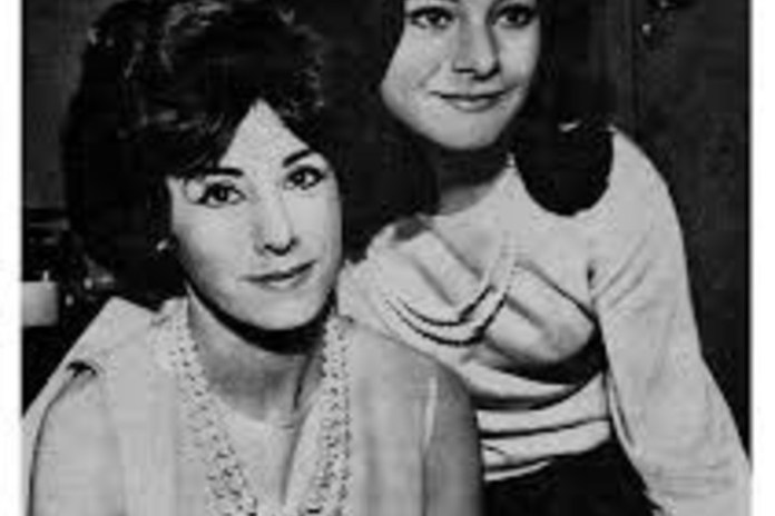 Madre e hija, las actrices Carmen Vallejo y Selva Alemán.