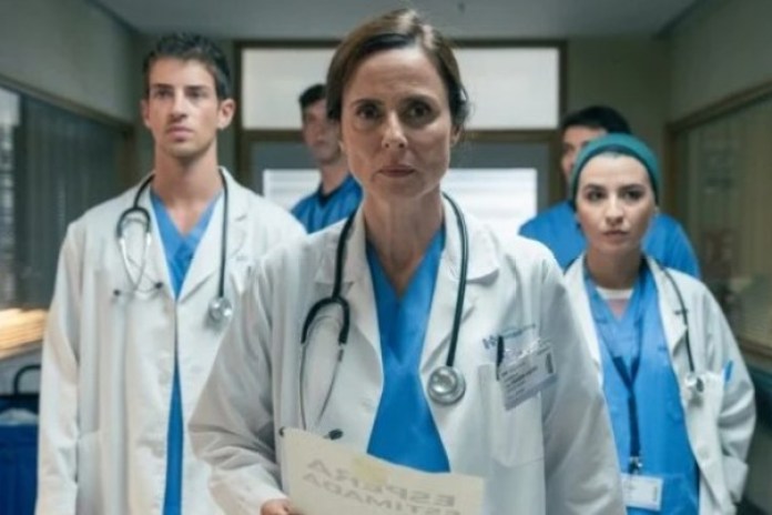 La doctora Pilar Amaro (Aitana Sánchez-Gijón) tiene un clara postura en relación a la huelga. Prohibido spoilear.