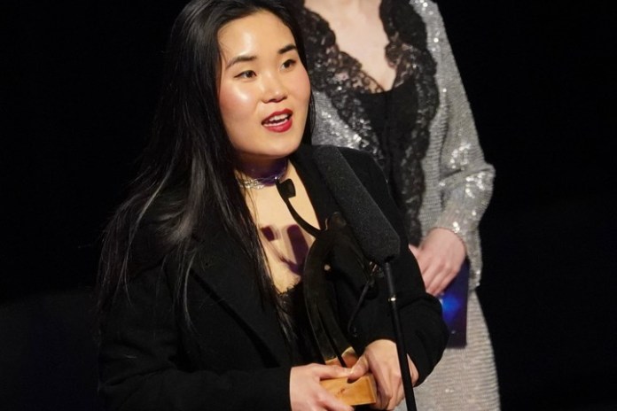 Andy Cho ganó por su actuación en "Avenida Q".