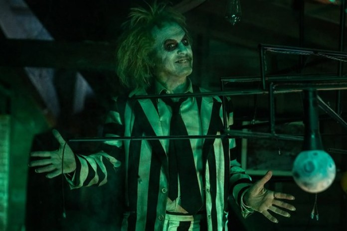Michael Keaton, como fantasma poco amigable. Foto WB